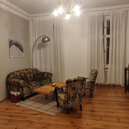 Апартаменты Apartament Copernicus Познань Экстерьер фото